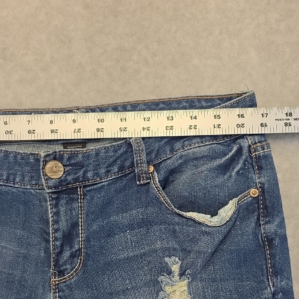 Ariya Jeans Distressed Skinny Raw Hem Y2K Grunge Denim Size 13/14 - Picture 5 of 10